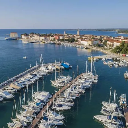 Apartment Charming Beach Porec